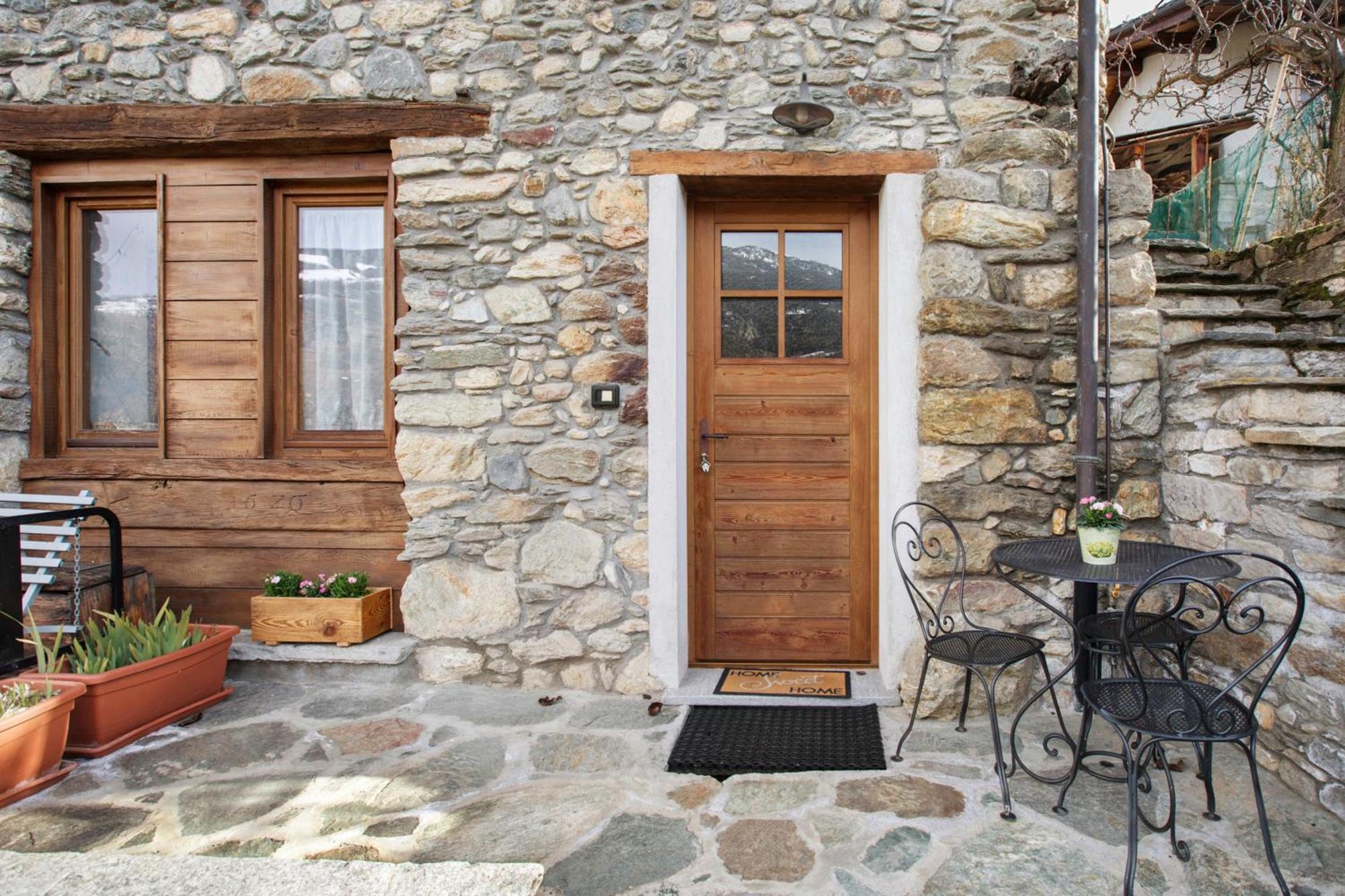 Mini House Valle D'Aosta Roisan ภายนอก รูปภาพ