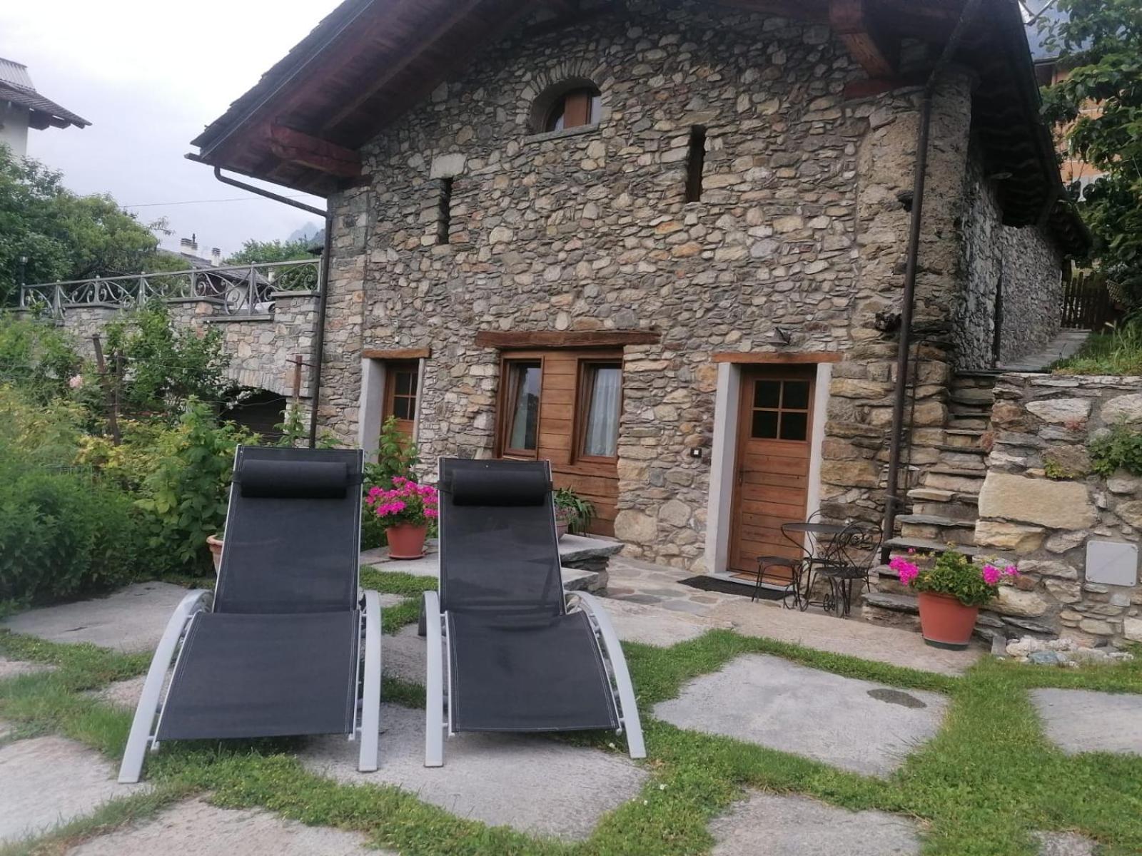 Mini House Valle D'Aosta Roisan ภายนอก รูปภาพ